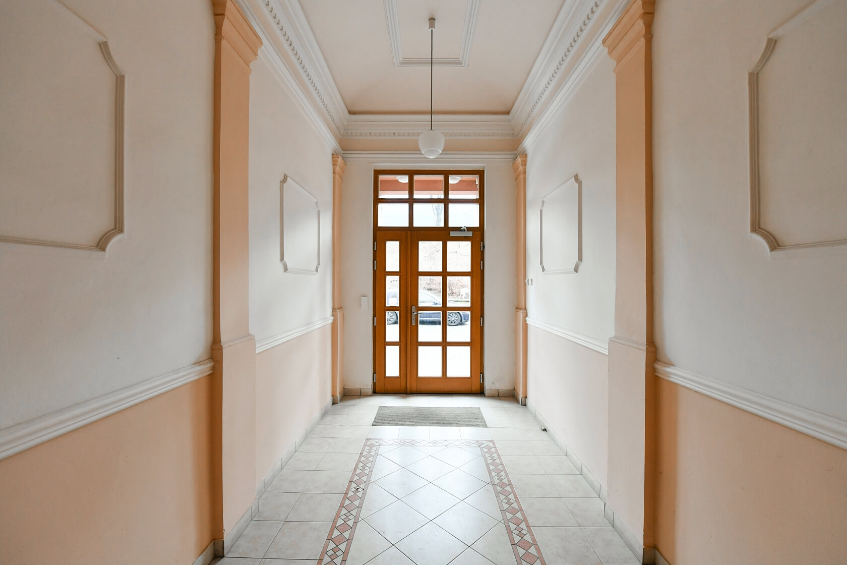 Holandská, Vršovice - Prague 10 | Rent, Apartment One-bedroom (2+kk), 75 m²