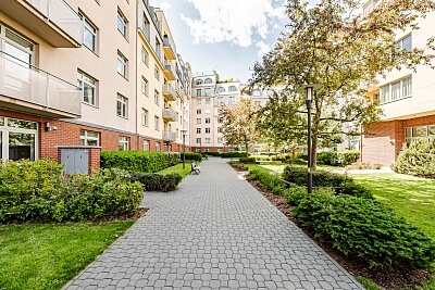 U Zvonařky, Vinohrady - Prague 2 | Rent, Apartment One-bedroom (2+kk), 62 m²