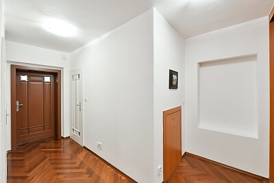 Pod Novým lesem, Veleslavín - Prague 6 | Rent, Apartment Studio (1+1), 130 m²