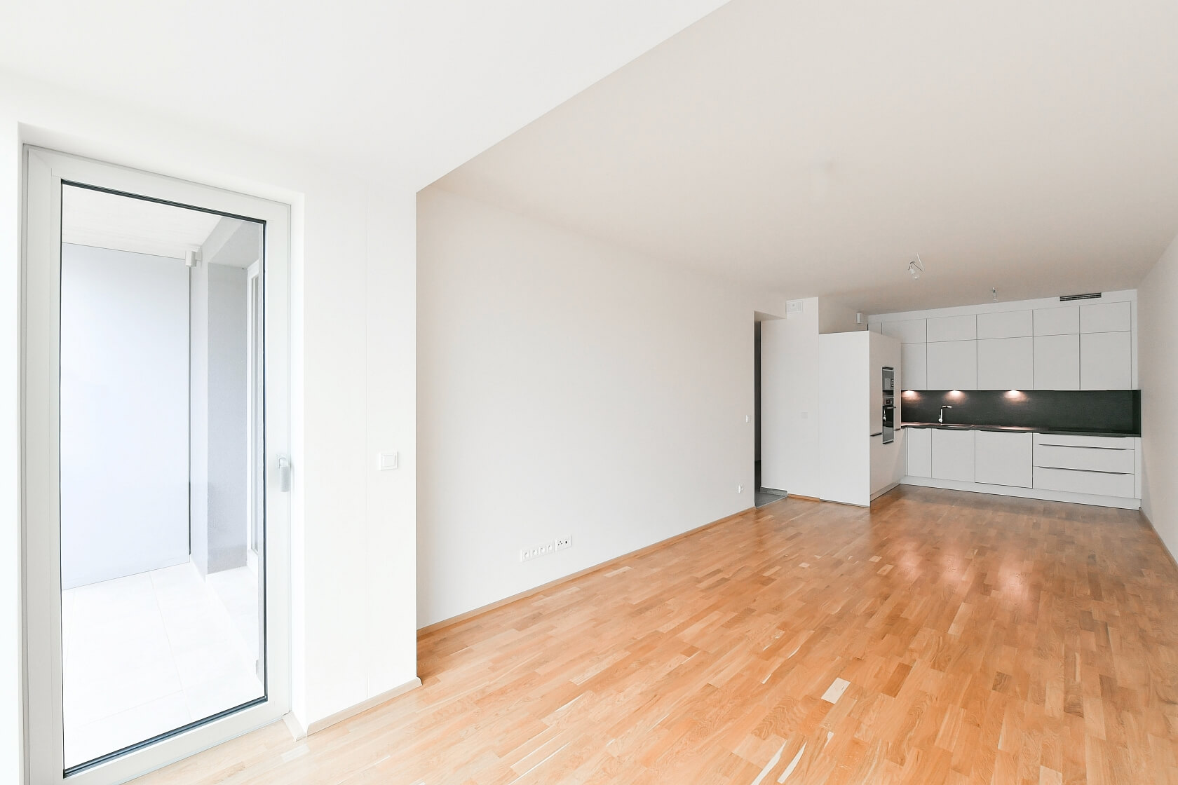 Mezi Vodami, Modřany - Praha 4 | Pronájem, Byt 2+kk, 65 m²