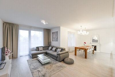 Zvěřinova, Strašnice - Prague 3 | Rent, Apartment Three-bedroom (4+kk), 147 m²