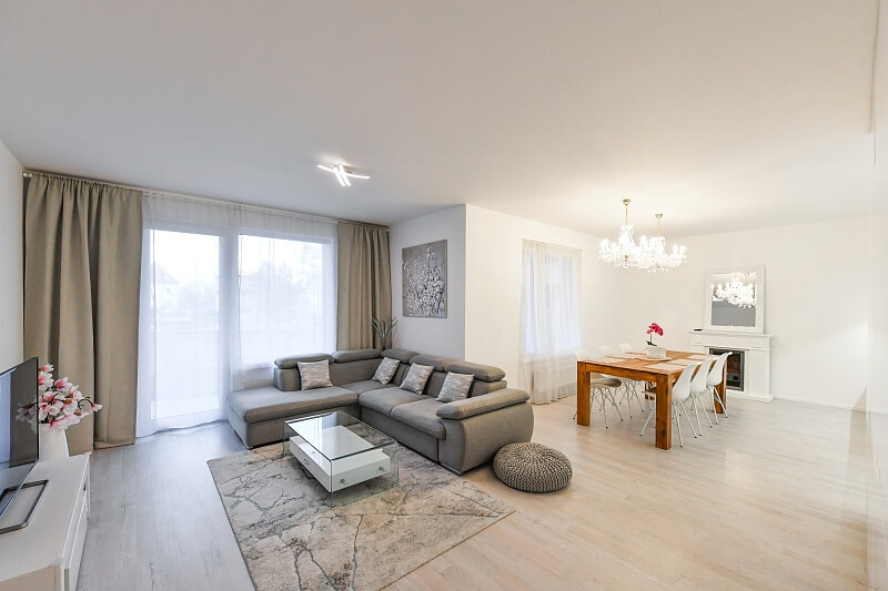 Zvěřinova, Strašnice - Prague 3 | Rent, Apartment Three-bedroom (4+kk), 147 m²