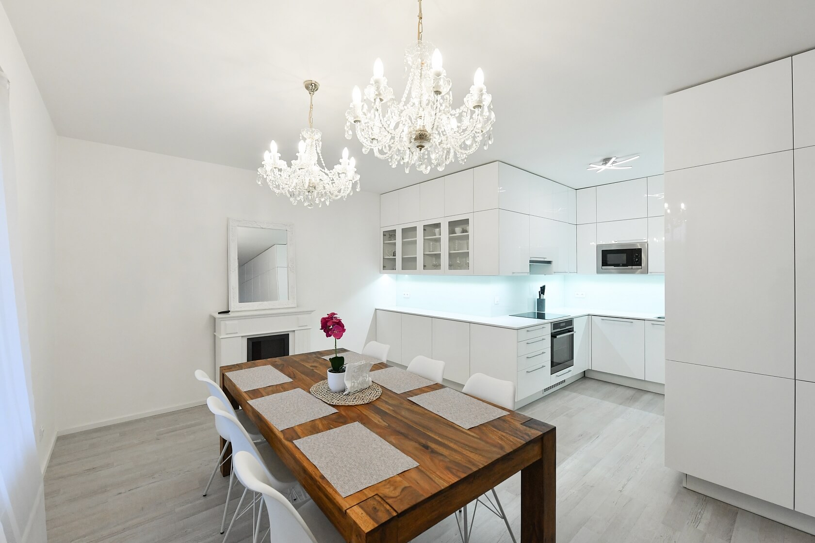 Zvěřinova, Strašnice - Praha 3 | Pronájem, Byt 4+kk, 147 m²