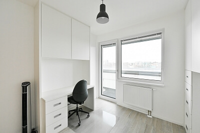 Zvěřinova, Strašnice - Prague 3 | Rent, Apartment Three-bedroom (4+kk), 147 m²