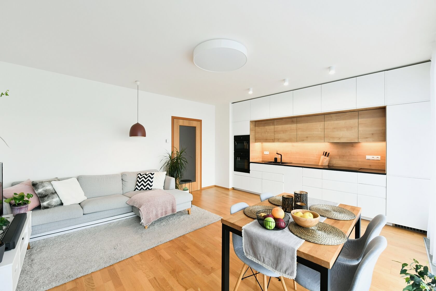 Dělnická, Holešovice - Praha 7 | Pronájem, Byt 2+kk, 69 m²