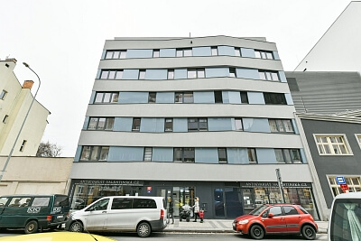 Dělnická, Holešovice - Prague 7 | Rent, Apartment One-bedroom (2+kk), 69 m²