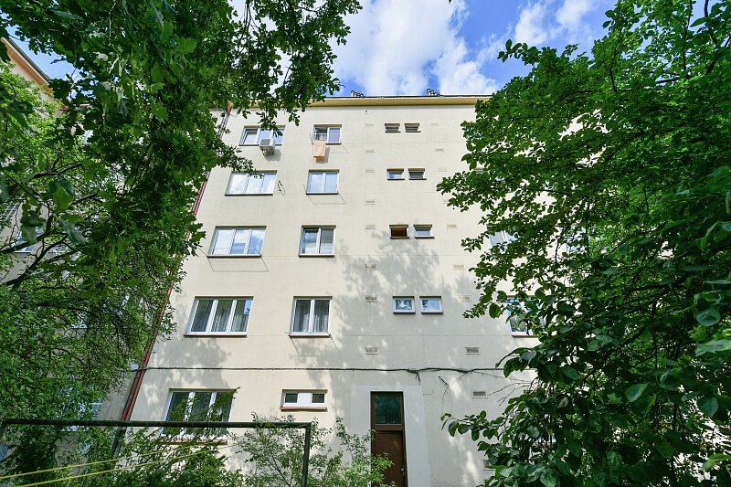 Budějovická, Krč - Prague 4 | Sale, Apartment Two-bedroom (3+kk), 72 m²