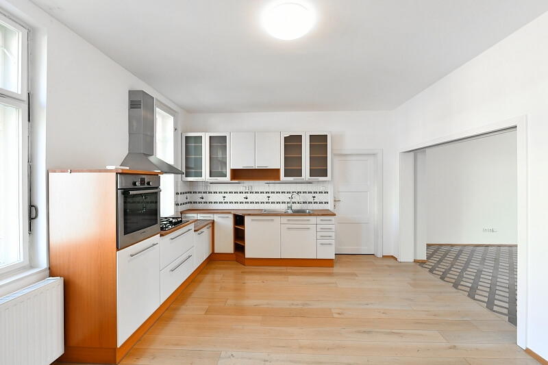 Lomená, Střešovice - Prague 6 | Rent, Apartment Two-bedroom (3+1), 107 m²