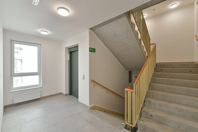 Piskáčkových, Vysočany - Prague 9 | Rent, Apartment One-bedroom (2+kk), 56 m²