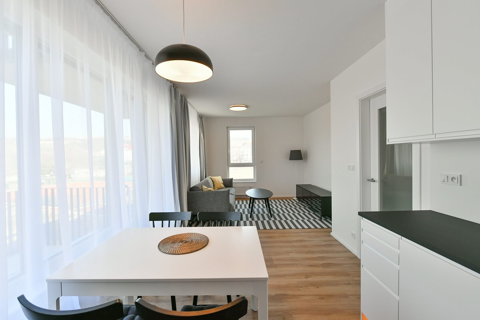 Piskáčkových, Vysočany - Praha 9 | Pronájem, Byt 2+kk, 55 m²