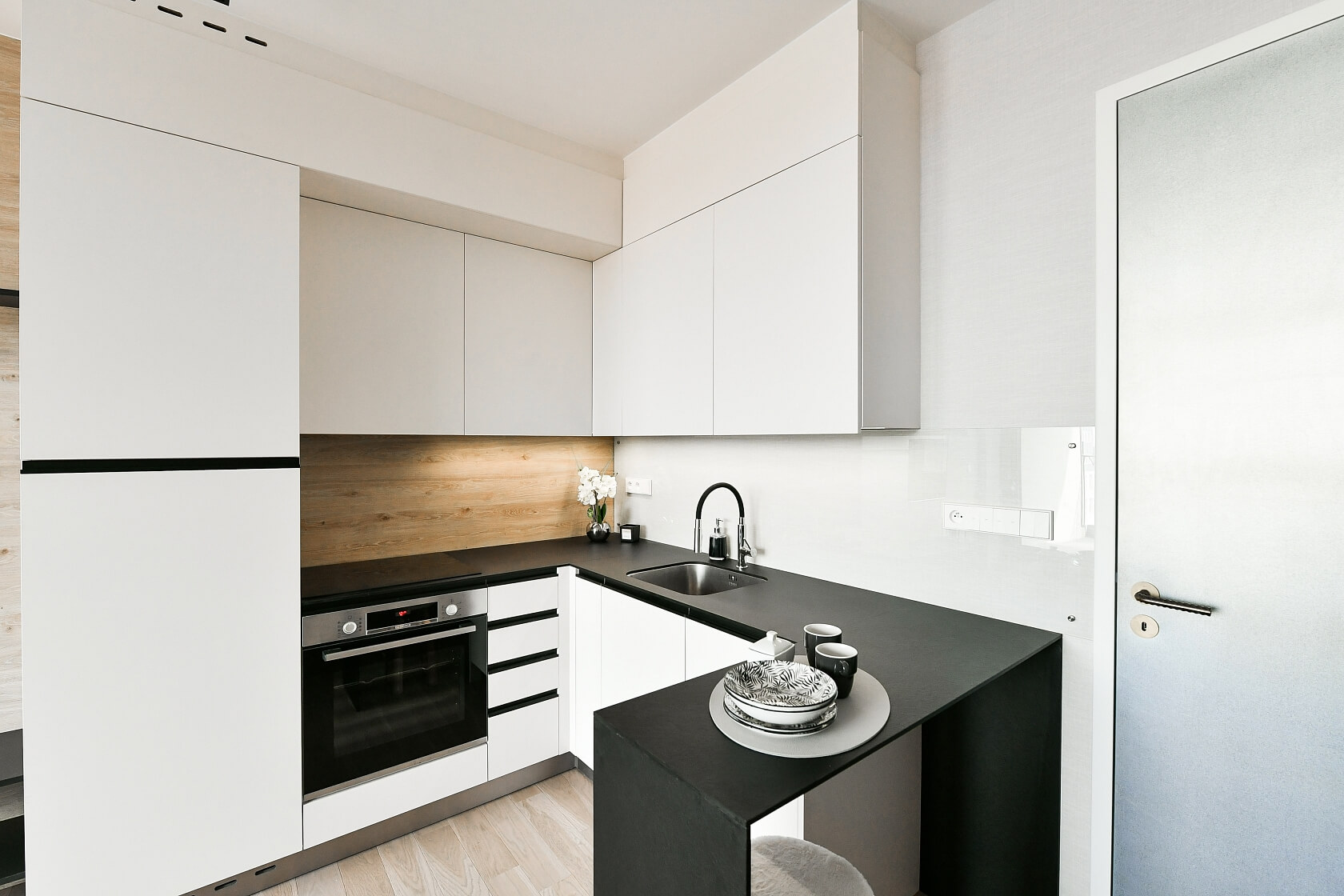 Komunardů, Holešovice - Praha 7 | Pronájem, Byt 1+kk, 31 m²