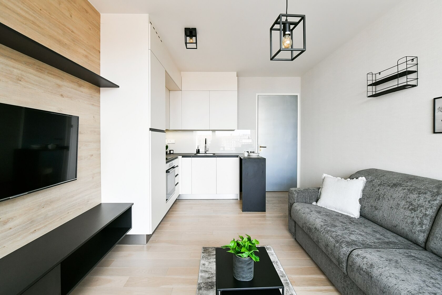 Komunardů, Holešovice - Praha 7 | Pronájem, Byt 1+kk, 31 m²