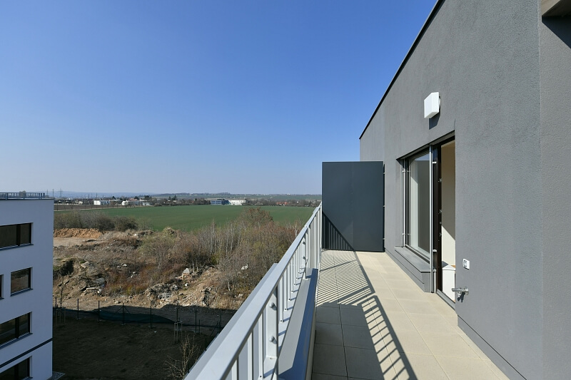 K Beranovu, Dolní Chabry - Praha 8 | Pronájem, Byt 2+kk, 72 m²