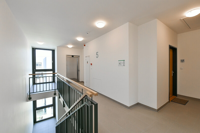 K Beranovu, Dolní Chabry - Prague 8 | Rent, Apartment One-bedroom (2+kk), 72 m²