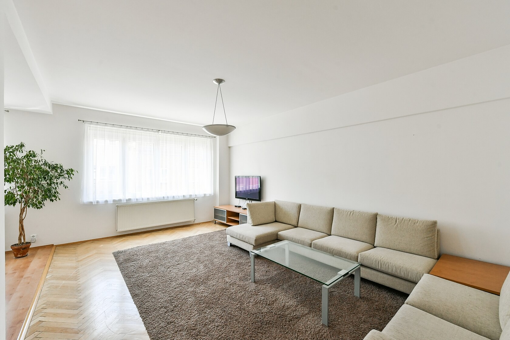 U Gymnázia, Nusle - Praha 4 | Pronájem, Byt 2+1, 104 m²