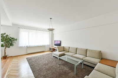 U Gymnázia, Nusle - Praha 4 | Pronájem, Byt 2+1, 104 m²