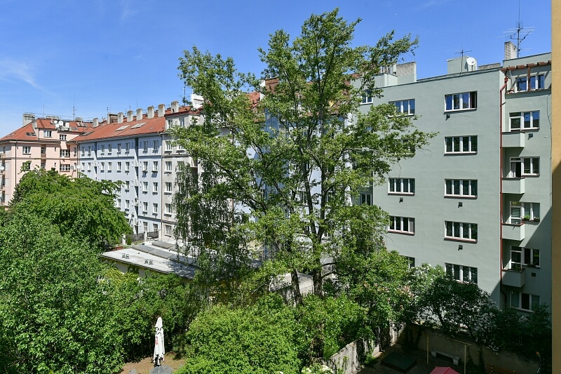 U Gymnázia, Nusle - Prague 4 | Rent, Apartment One-bedroom (2+1), 104 m²