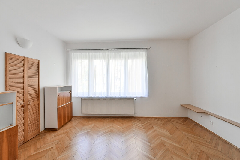 U Gymnázia, Nusle - Prague 4 | Rent, Apartment One-bedroom (2+1), 104 m²