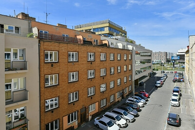 U Gymnázia, Nusle - Praha 4 | Pronájem, Byt 2+1, 104 m²