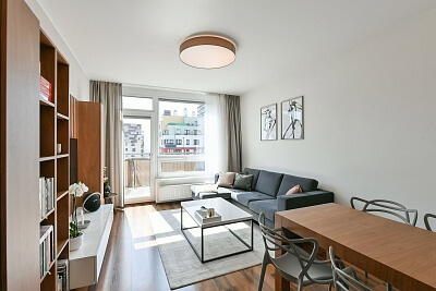 Svitákova, Stodůlky - Prague 5 | Sale, Apartment Two-bedroom (3+kk), 84 m²