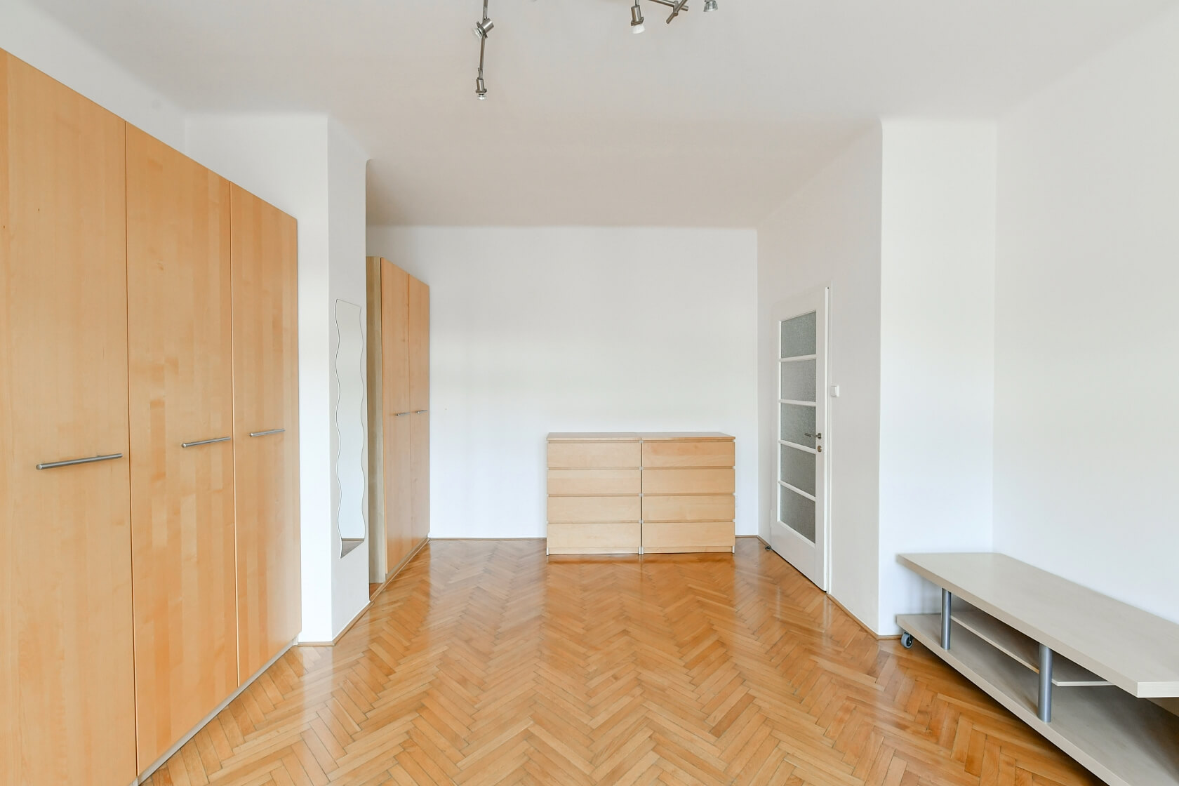 Štefánikova, Smíchov - Prague 5 | Rent, Apartment Studio (1+1), 60 m²