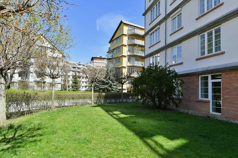Pláničkova, Veleslavín - Prague 6 | Sale, Apartment Two-bedroom (3+kk), 118 m²