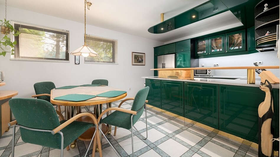 Rakovecká, Brno - Bystrc - Brno-město | Sale, House Three-bedroom (4+1), 286 m²