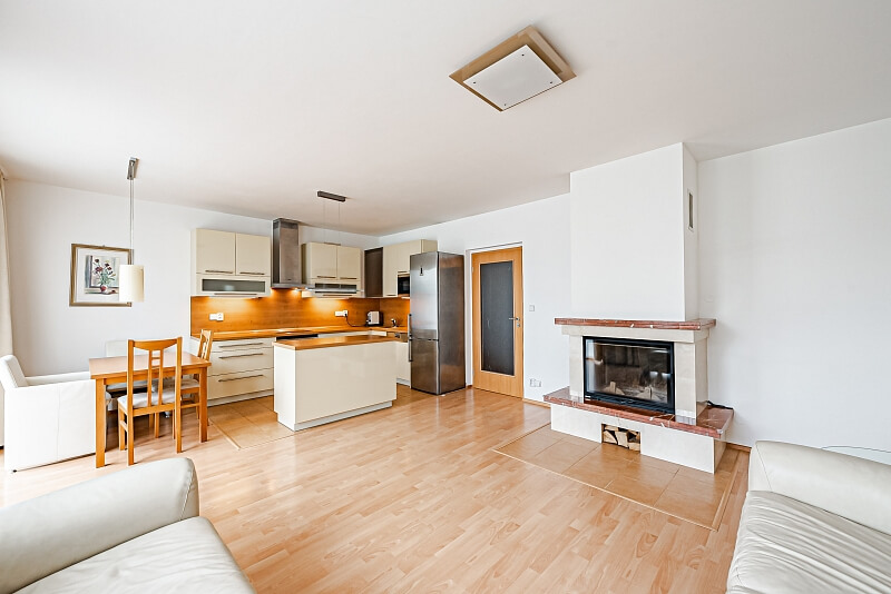 Za Farou, Slivenec - Prague 5 | Sale, House Three-bedroom (4+kk), 122 m²