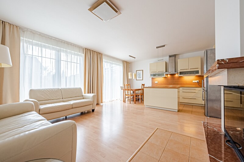 Za Farou, Slivenec - Prague 5 | Sale, House Three-bedroom (4+kk), 122 m²