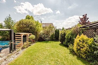 Za Farou, Slivenec - Prague 5 | Sale, House Three-bedroom (4+kk), 122 m²