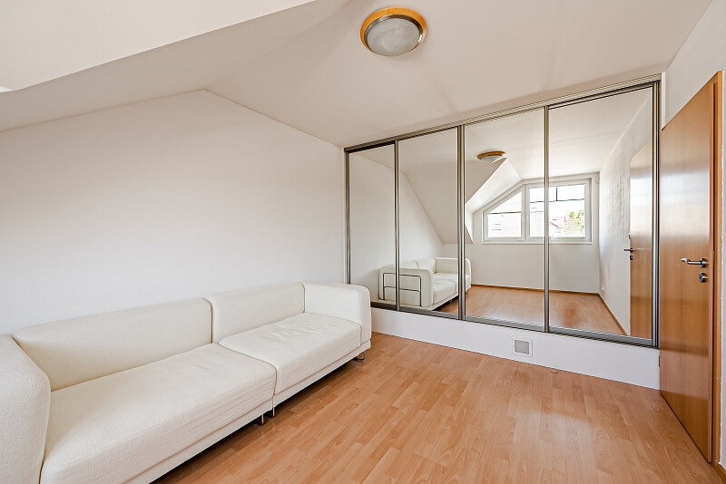 Za Farou, Slivenec - Prague 5 | Sale, House Three-bedroom (4+kk), 122 m²