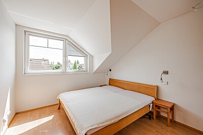 Za Farou, Slivenec - Prague 5 | Sale, House Three-bedroom (4+kk), 122 m²