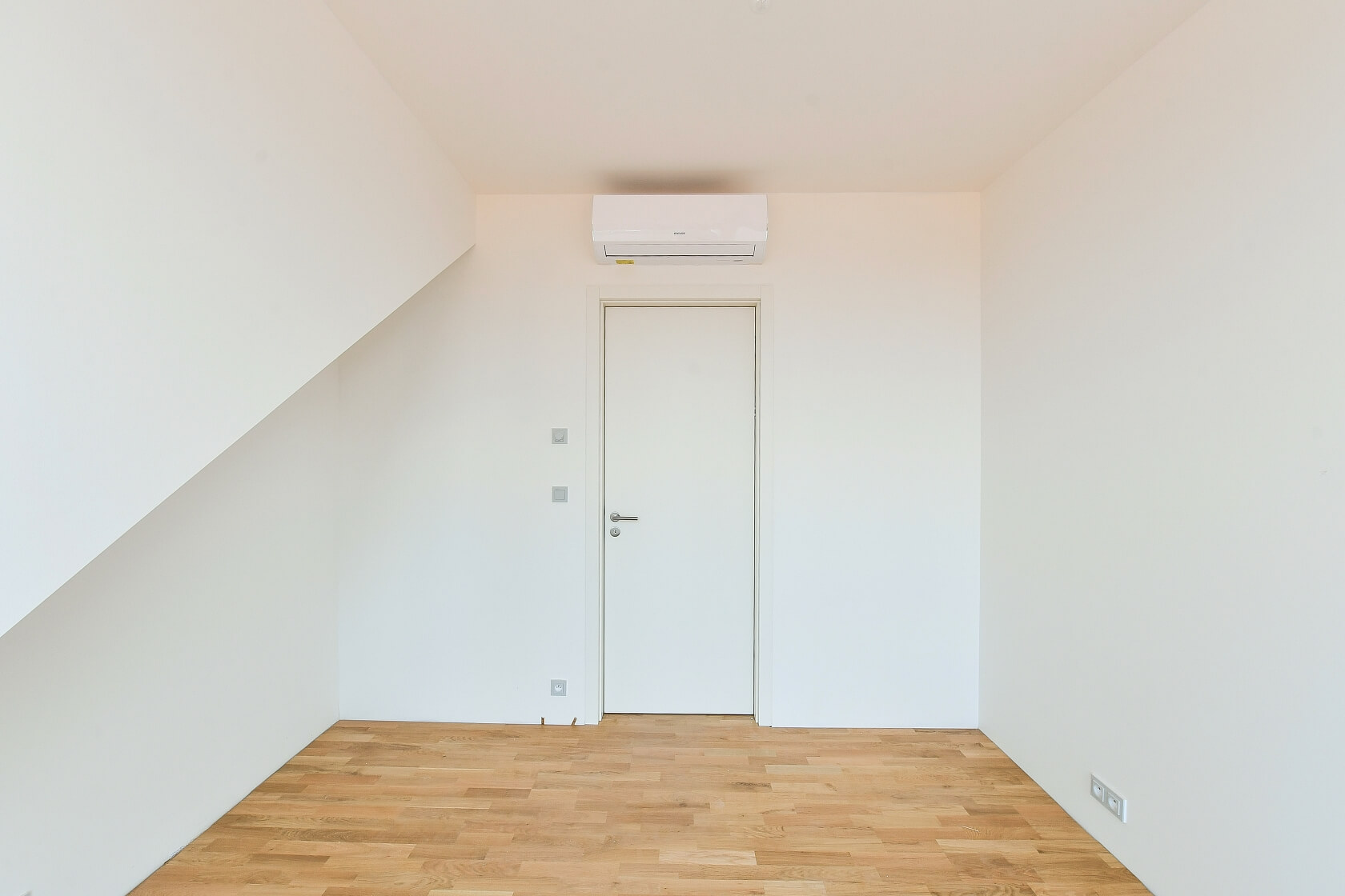 Bořivojova, Žižkov - Prague 3 | Rent, Apartment One-bedroom (2+kk), 75 m²