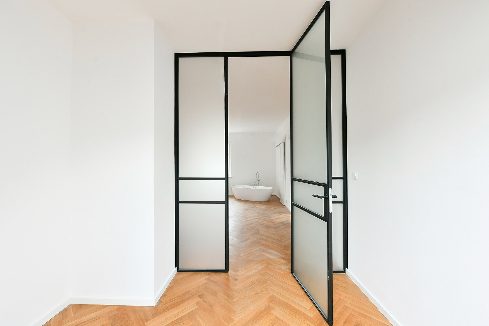 Roháčova, Žižkov - Prague 3 | Rent, Apartment Three-bedroom (4+kk), 90 m²