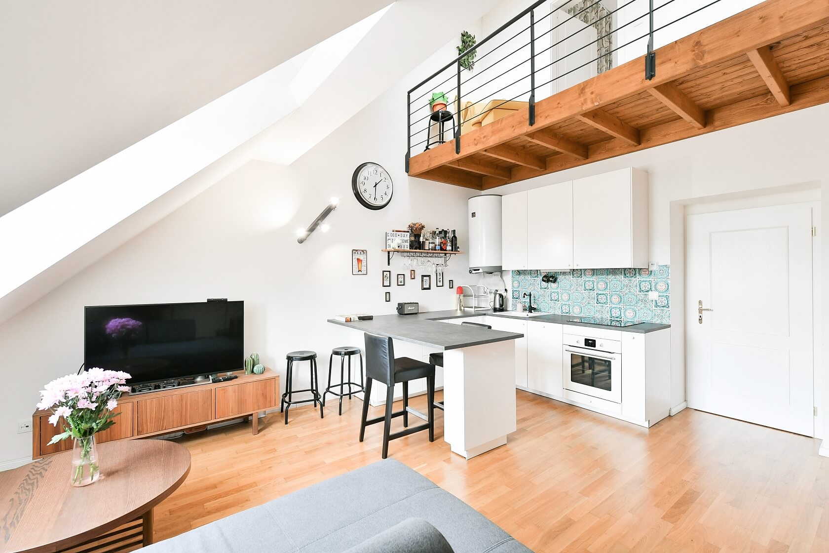 Zborovská, Smíchov - Prague 5 | Sale, Apartment One-bedroom (2+kk), 79 m²