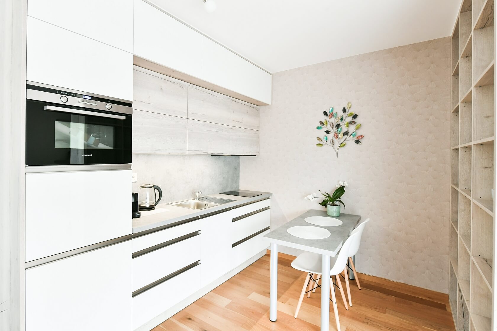Kobrova, Smíchov - Prague 5 | Rent, Apartment Studio (1+kk), 50 m²