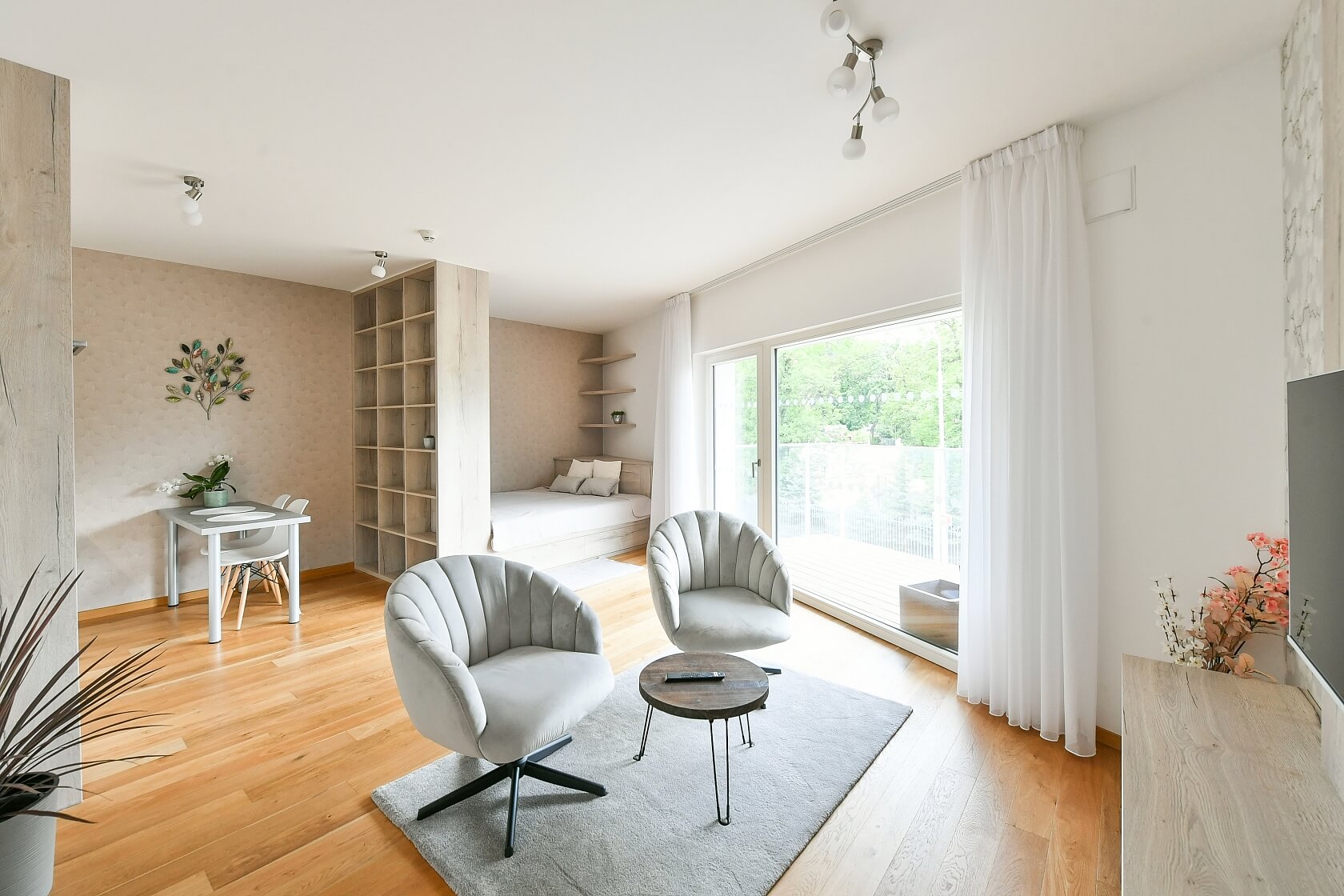 Kobrova, Smíchov - Prague 5 | Rent, Apartment Studio (1+kk), 50 m²