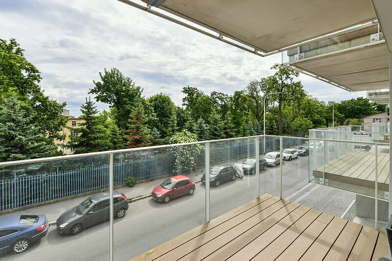 Kobrova, Smíchov - Prague 5 | Rent, Apartment Studio (1+kk), 50 m²