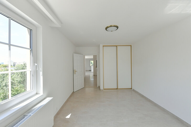 Běžná, Strašnice - Prague 10 | Rent, Apartment Two-bedroom (3+kk), 102 m²