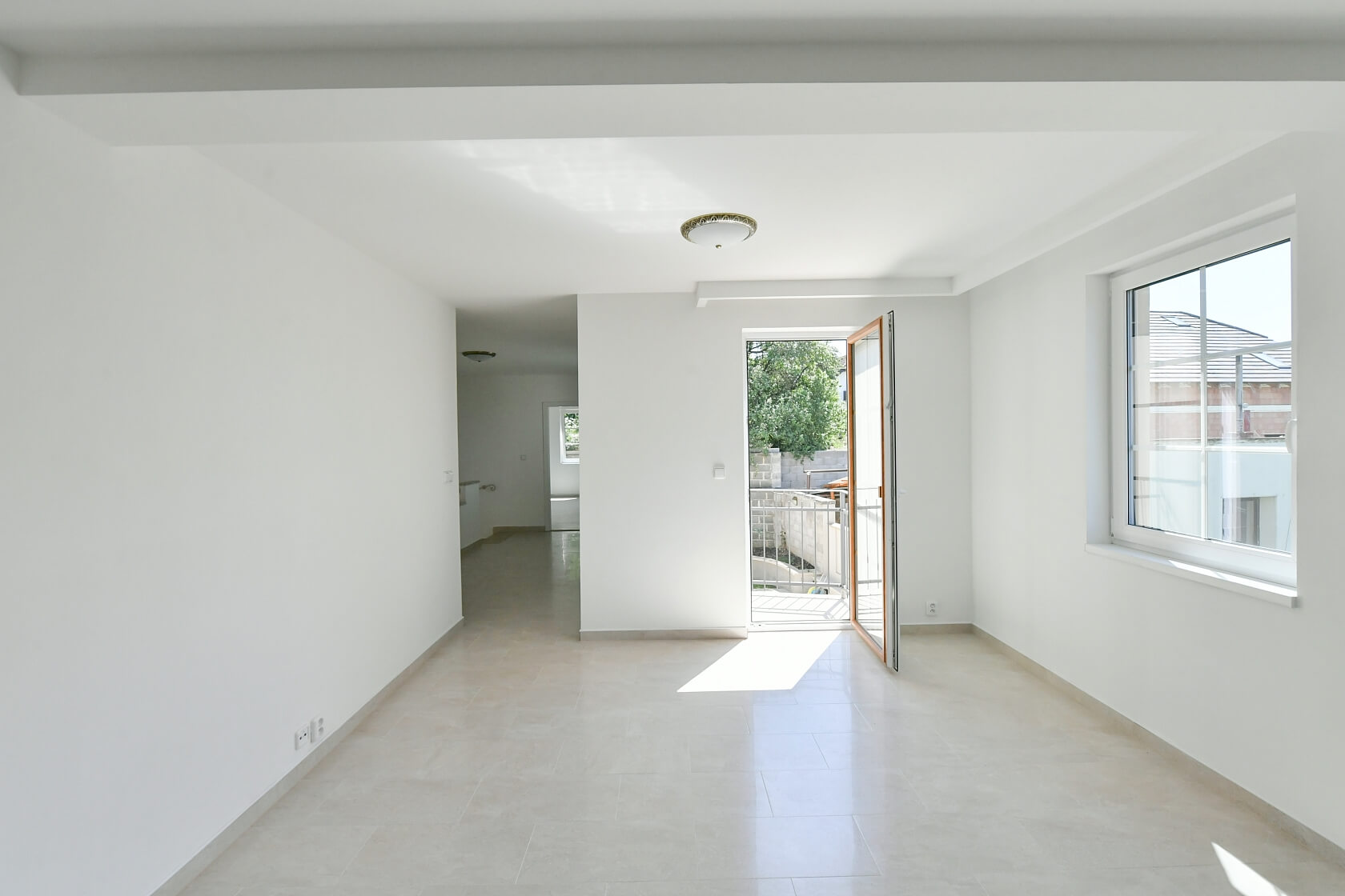 Běžná, Strašnice - Praha 10 | Pronájem, Byt 3+kk, 102 m²