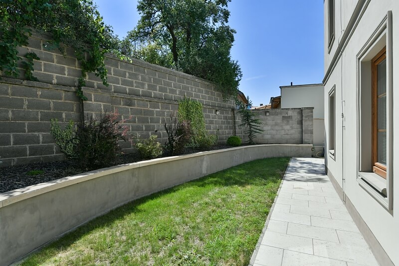 Běžná, Strašnice - Prague 10 | Rent, Apartment Two-bedroom (3+kk), 102 m²