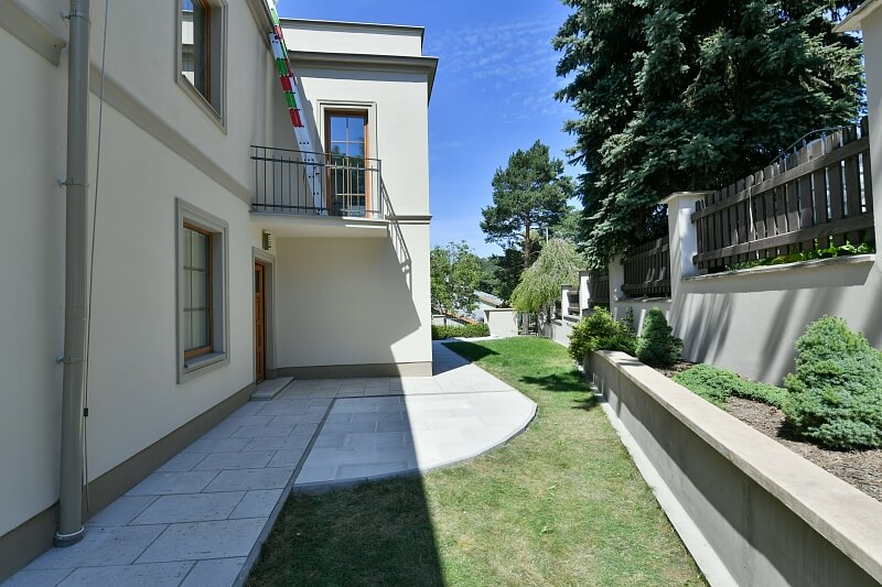 Běžná, Strašnice - Prague 10 | Rent, Apartment Two-bedroom (3+kk), 102 m²