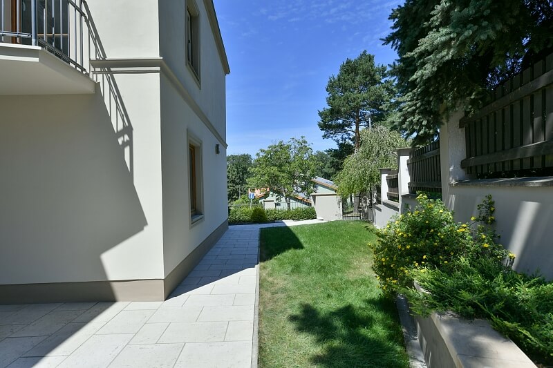 Běžná, Strašnice - Prague 10 | Rent, Apartment Two-bedroom (3+kk), 102 m²