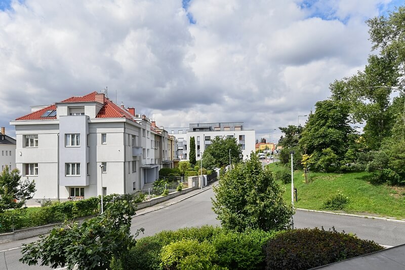 Bolívarova, Břevnov - Prague 6 | Sale, Apartment One-bedroom (2+kk), 70 m²