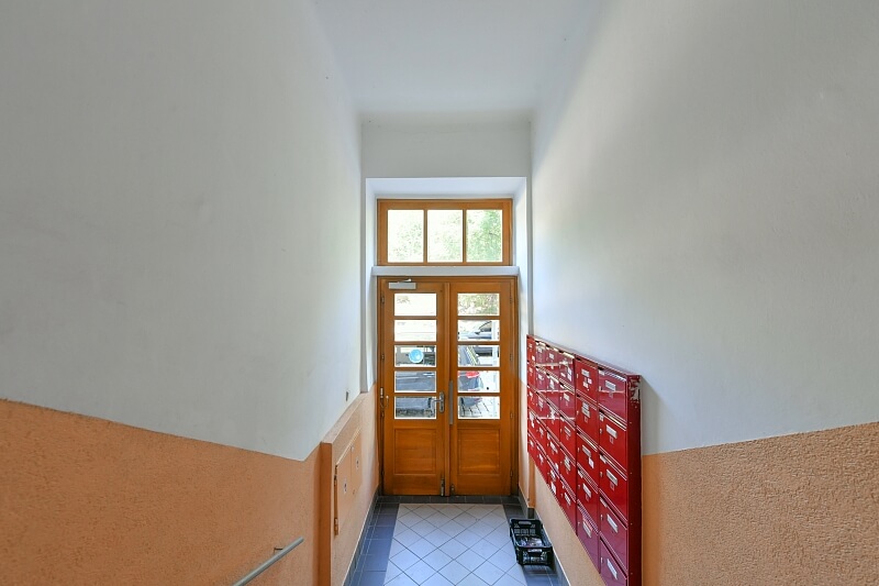 Madridská, Vršovice - Prague 10 | Rent, Apartment One-bedroom (2+kk), 50 m²