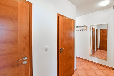 Dělená, Řeporyje - Prague 5 | Rent, Apartment One-bedroom (2+kk), 80 m²
