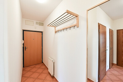 Dělená, Řeporyje - Prague 5 | Rent, Apartment One-bedroom (2+kk), 80 m²