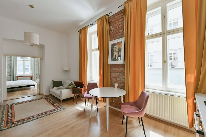 Mikovcova, Vinohrady - Prague 2 | Rent, Apartment One-bedroom (2+kk), 56 m²