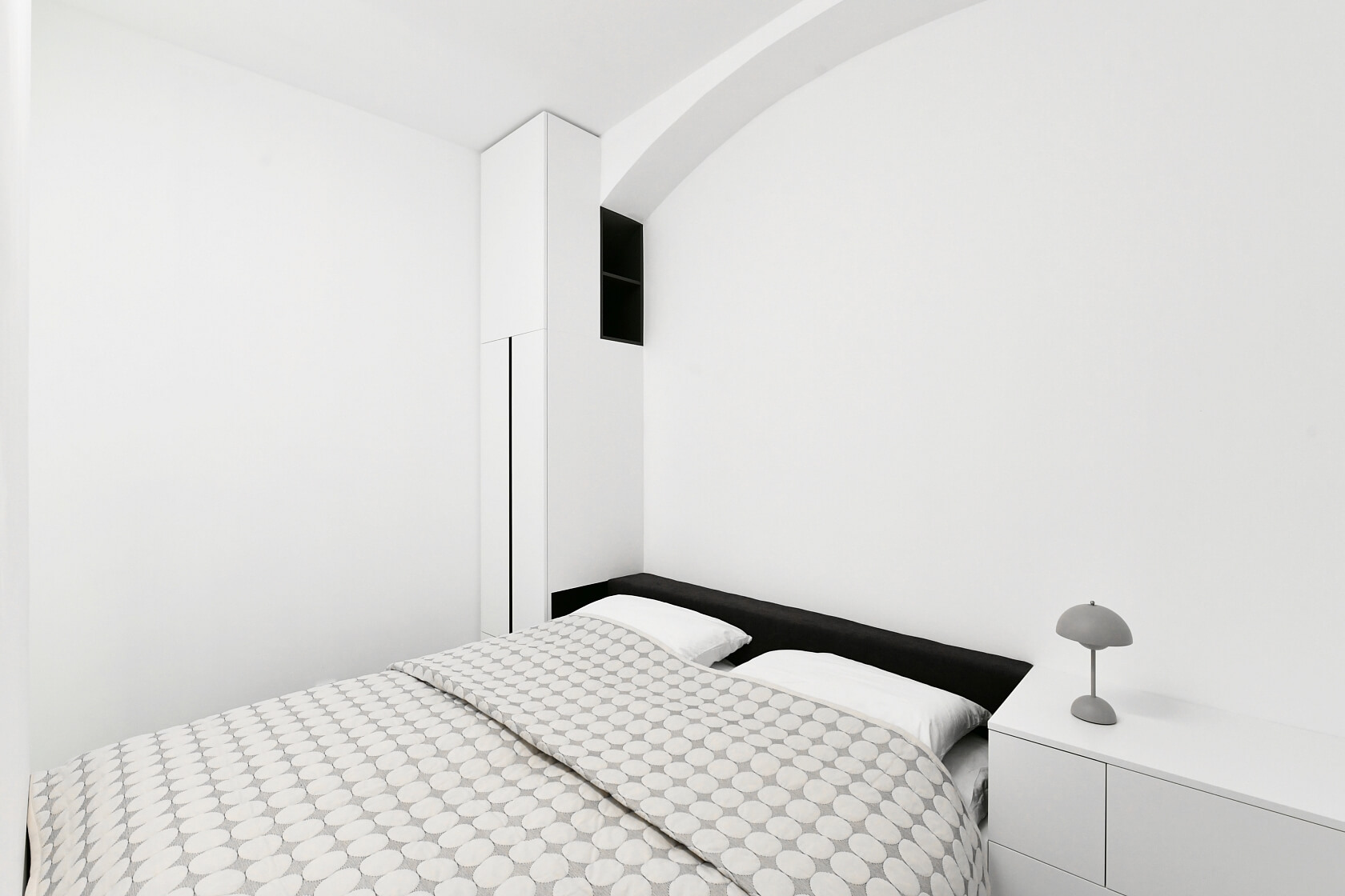 Navrátilova, Nové Město - Prague 1 | Rent, Apartment Studio (1+kk), 30 m²