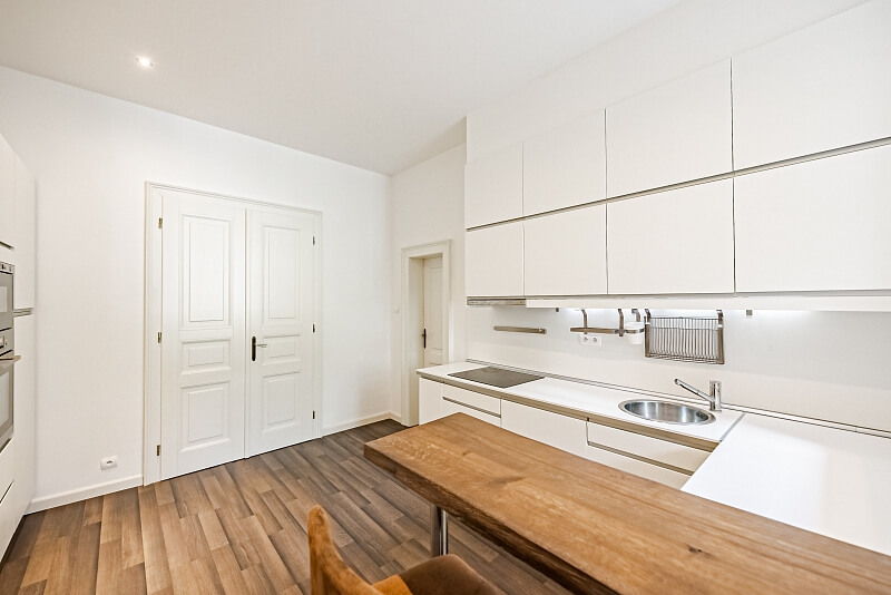 Varšavská, Vinohrady - Prague 2 | Rent, Apartment Two-bedroom (3+kk), 88 m²